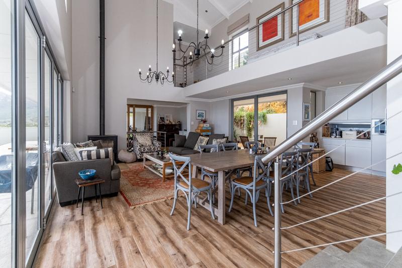 5 Bedroom Property for Sale in Belvedere Western Cape
